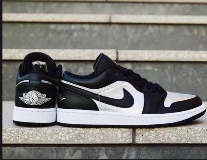 Giày sneaker JD1 Đen Trắng LEZAZA