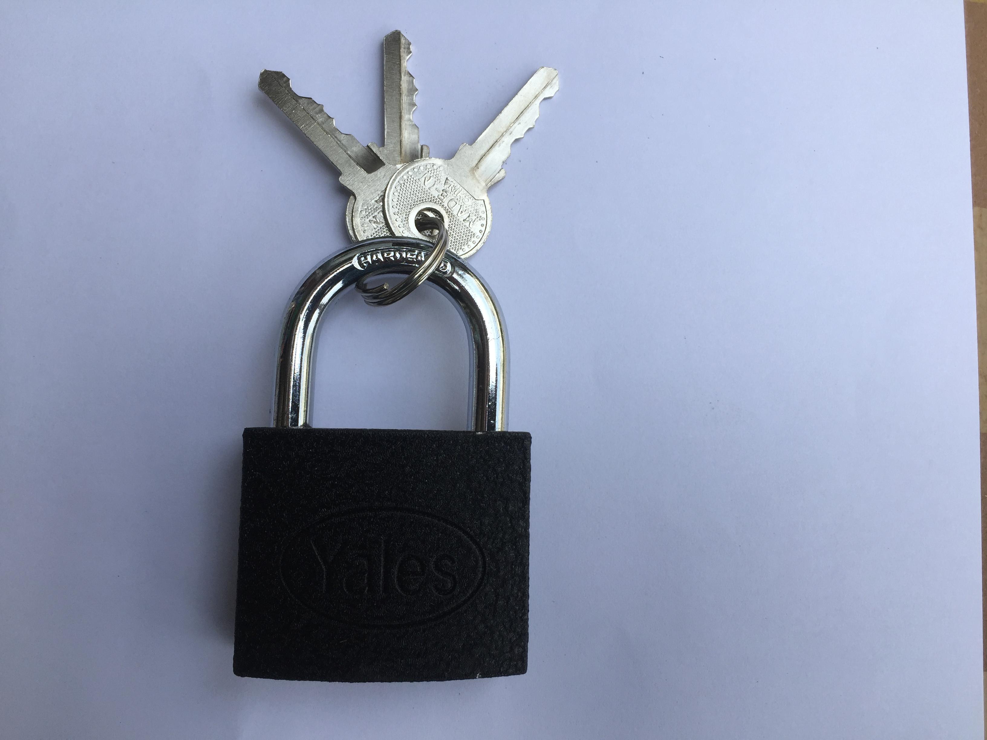 Khóa cửa chống trộm cầu 8