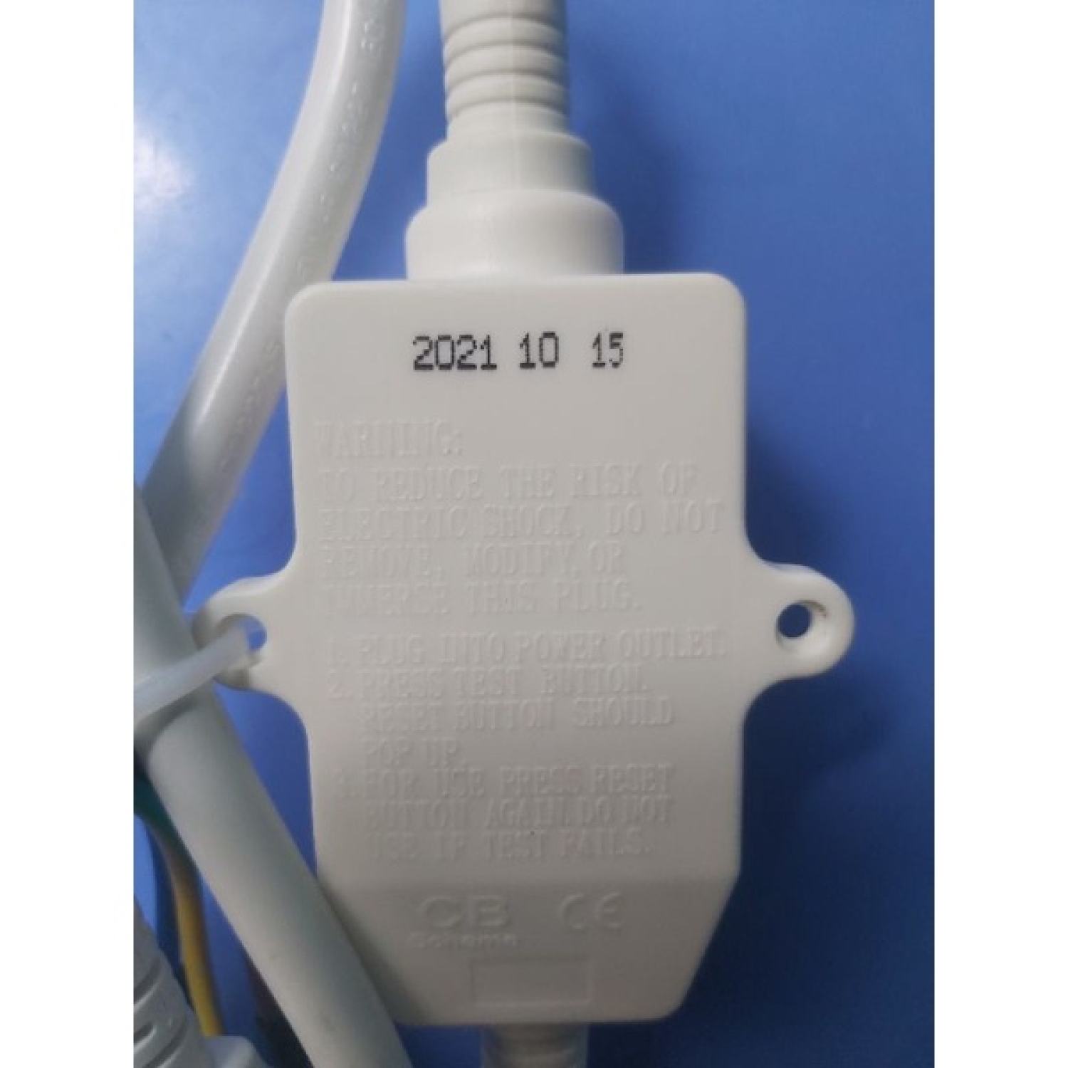 Dây chống giật bình nóng lạnh Ariston. Elcb