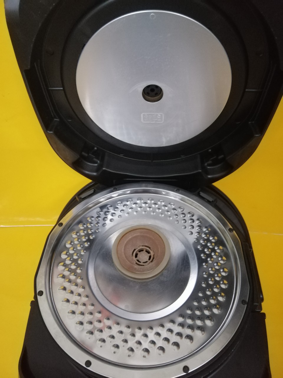Nồi cơm nội địa Nhật cao tần (IH) Hitachi RZ-MS18J (1.8L) (1404983)