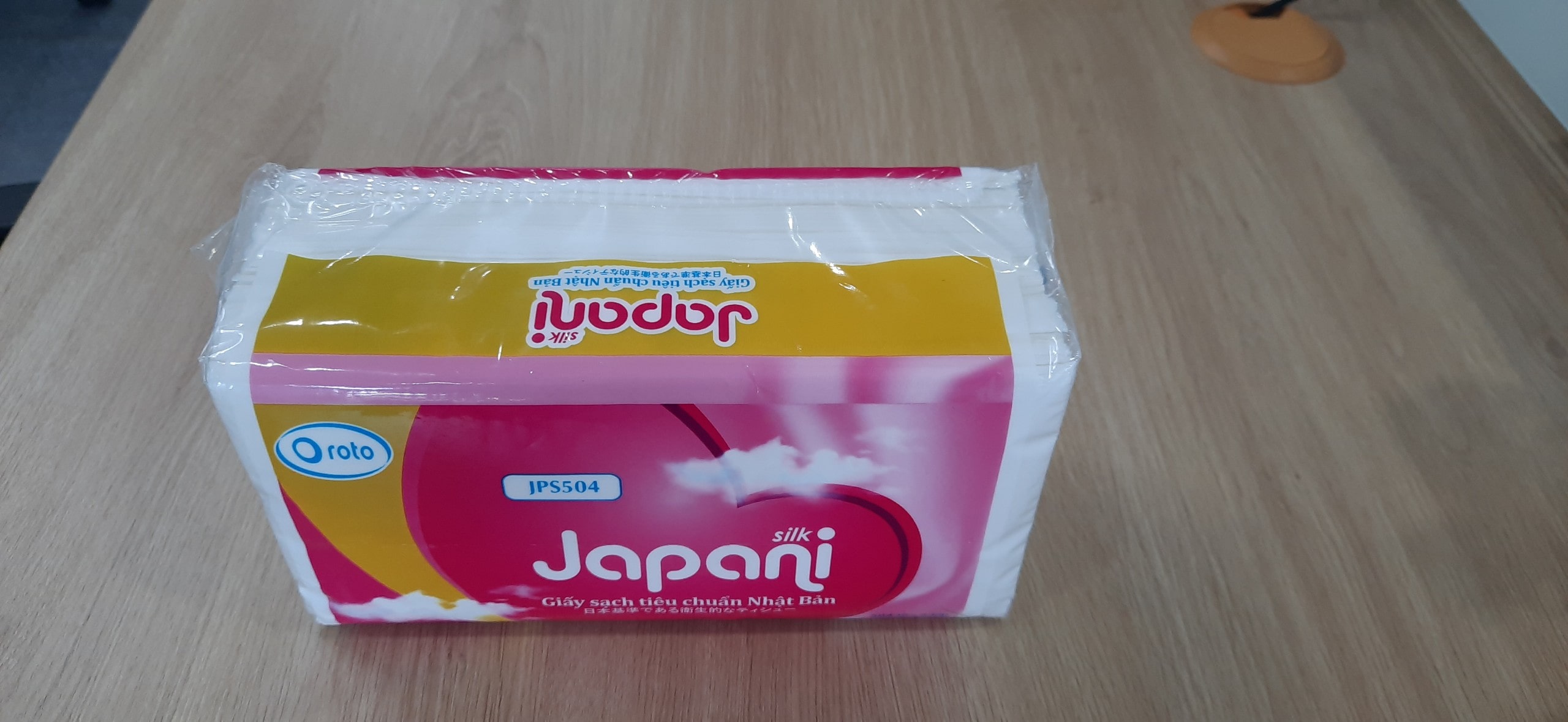 Khăn giấy lụa rút 400  tờ/gói Japani