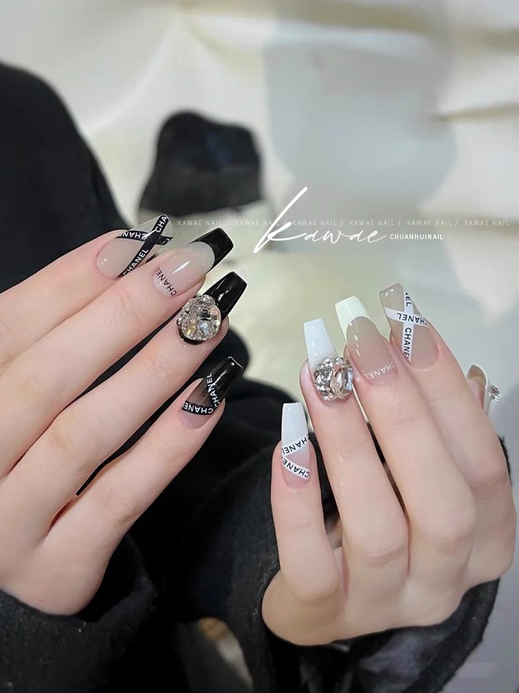 Sticker Dán Móng Tay Mẫu Thương Hiệu