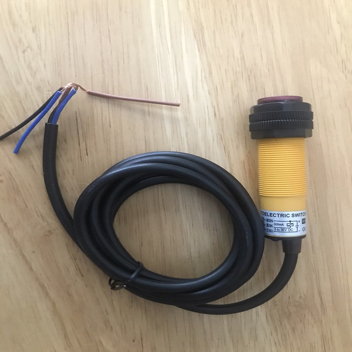 Cảm biến quang E3F-DS30C4