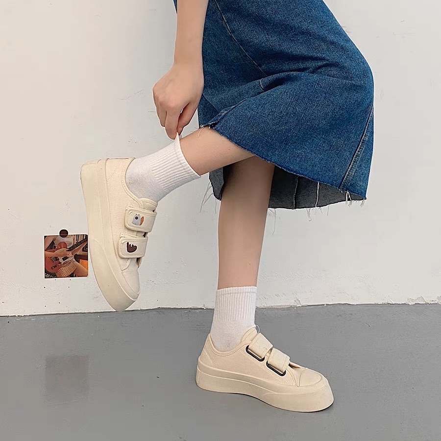 Giày lười slipon quai dán hình voi con