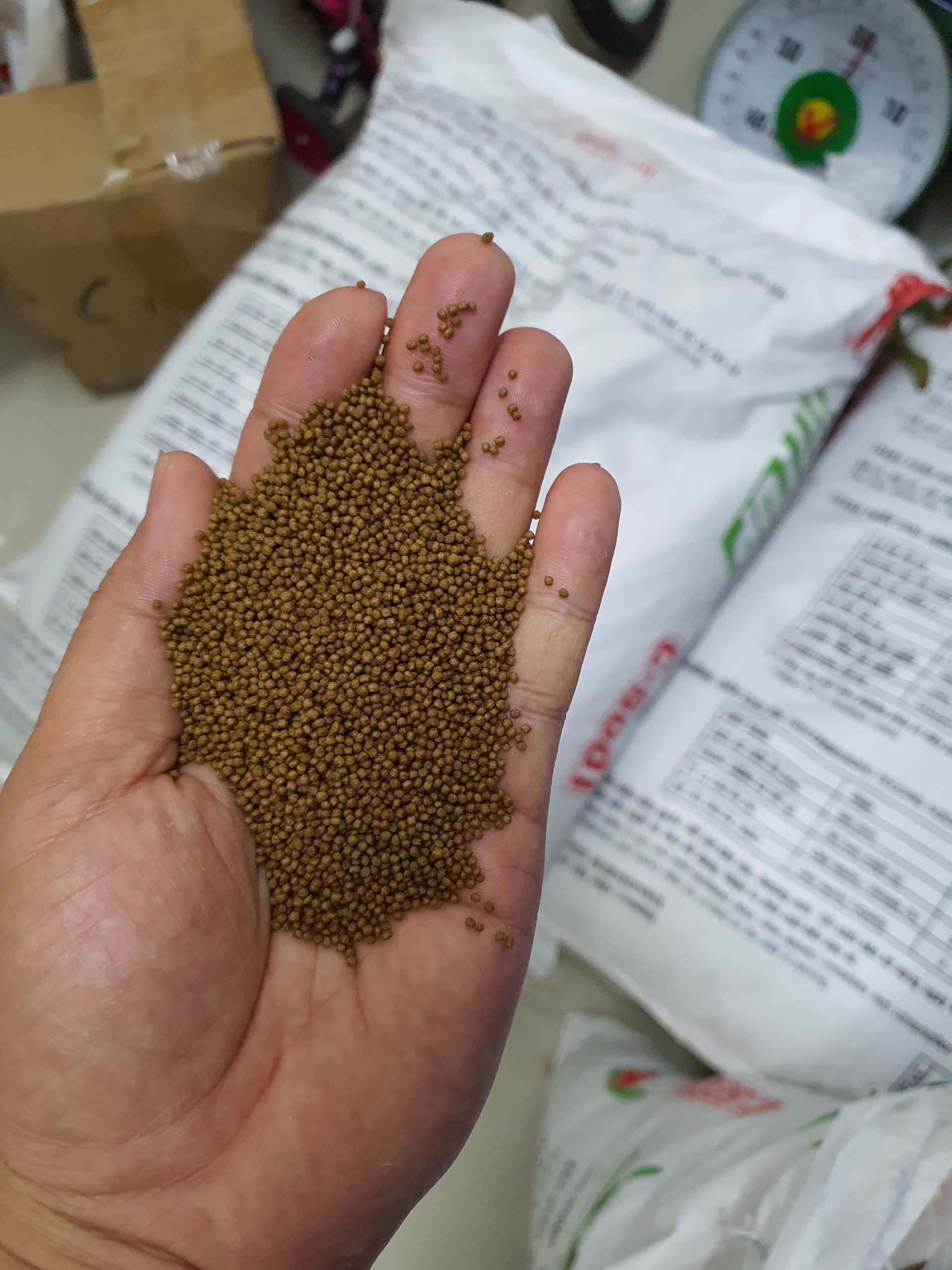 Thức ăn cho lươn UP 1li 1kg