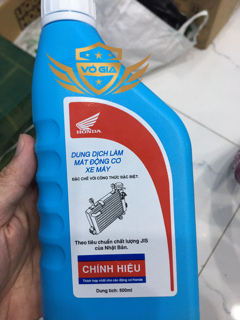 Nước mát honda chai 500ml dùng cho mọi dòng xe