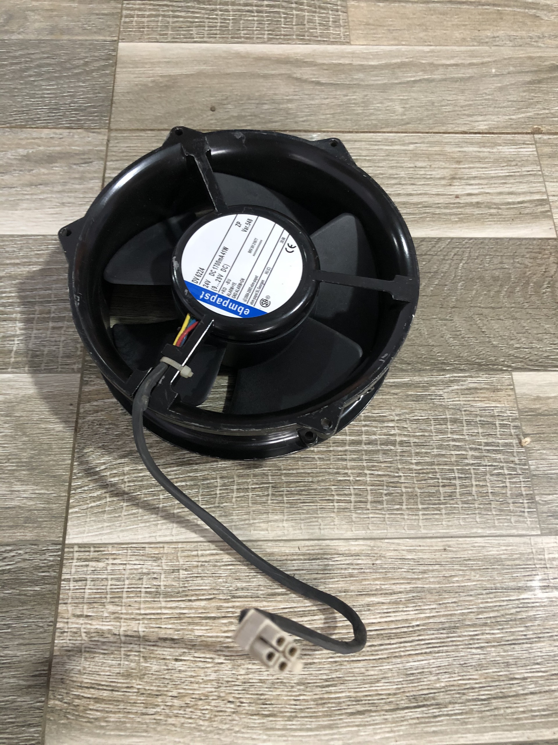 Quạt bãi ô tô chạy điện 12v 24v