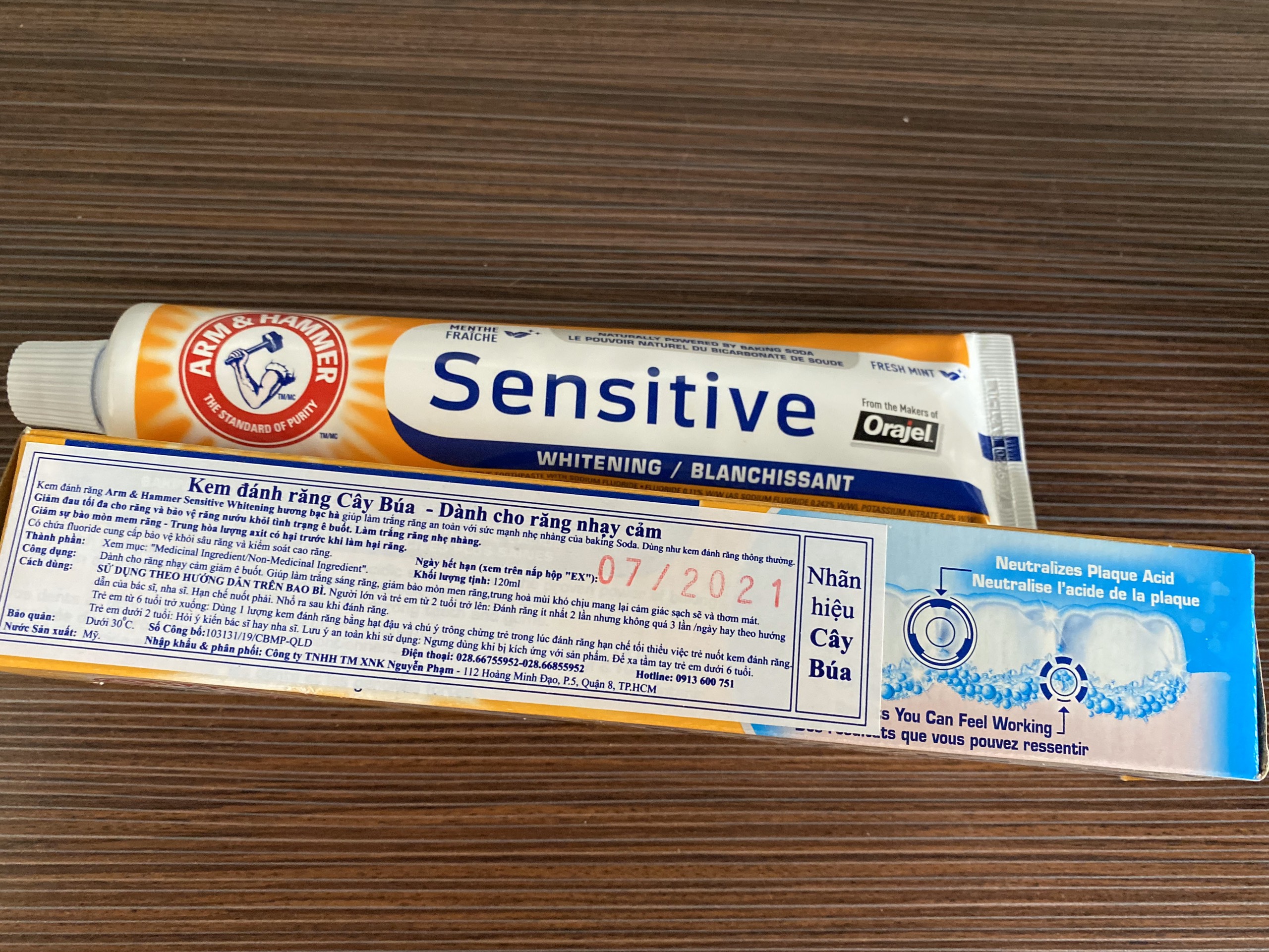 [HCM]kem đánh răng ARM & HAMMER Sensitive Whitening 120ml
