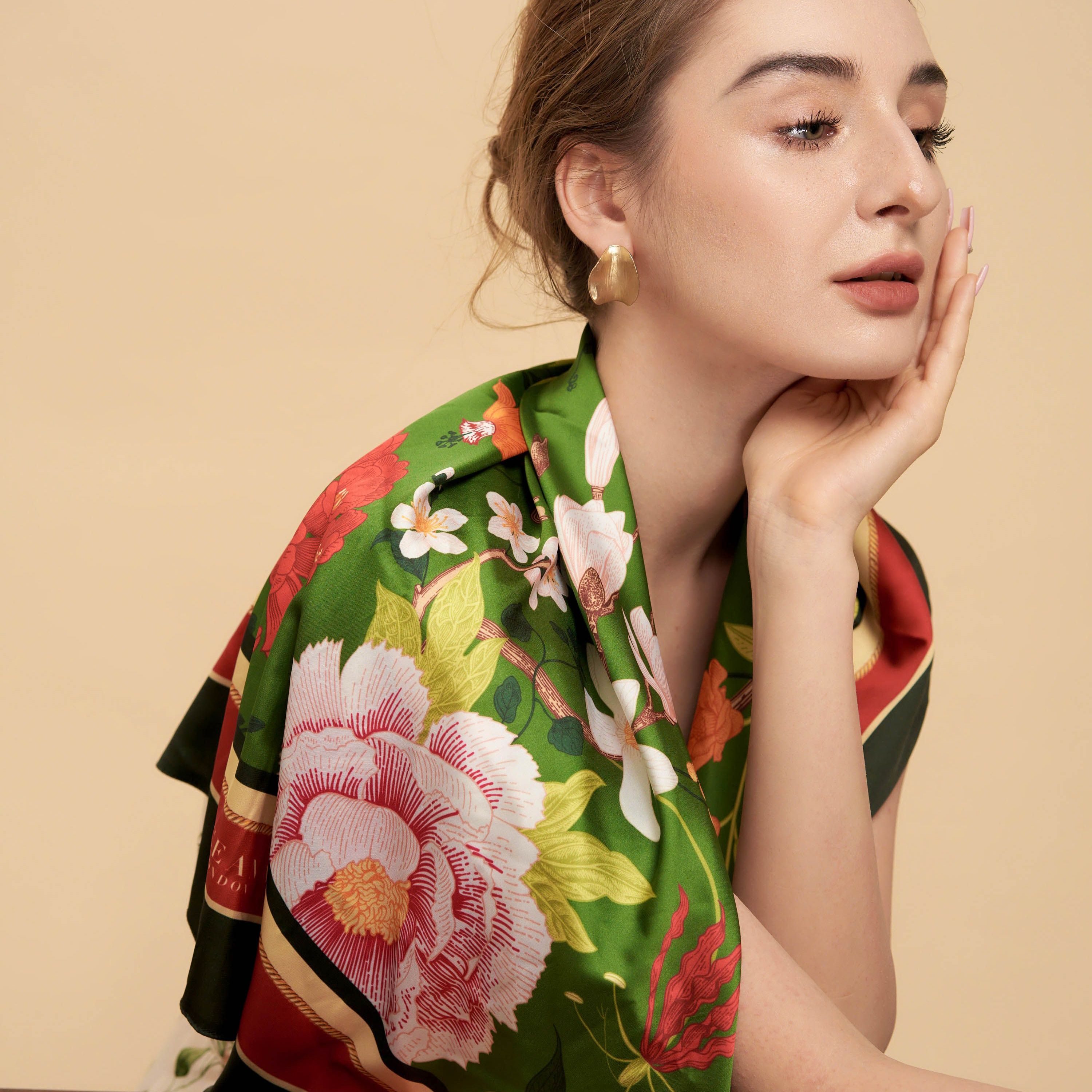Oceana London - Khăn lụa vuông Devon Scarf