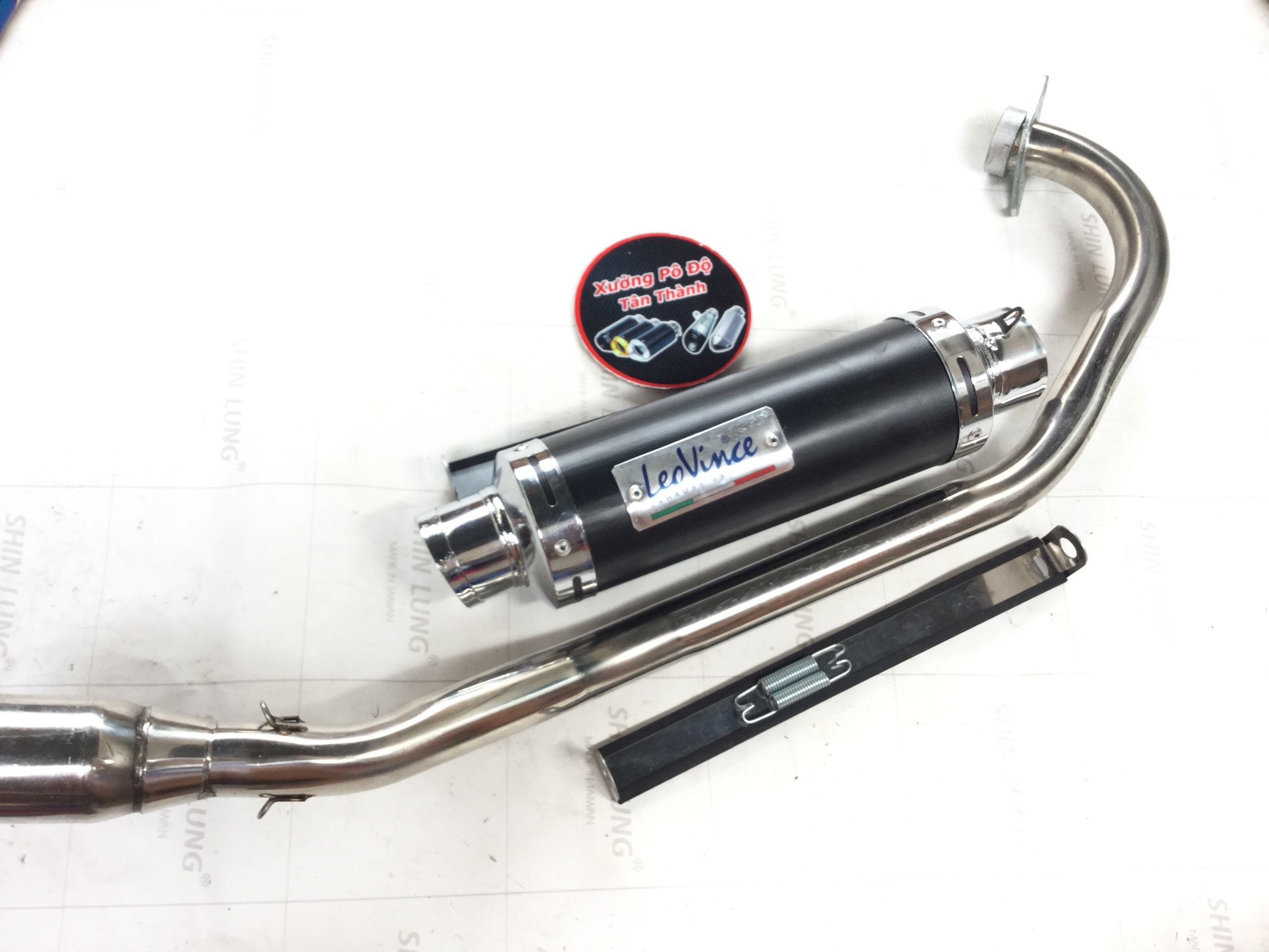 Pô leovince đen cổ raider, satria, gsx,...,Sản Phẩm Chất Lượng, Gian Hàng Uy Tín, Giá Cả Cực Tốt, Mua Ngay.