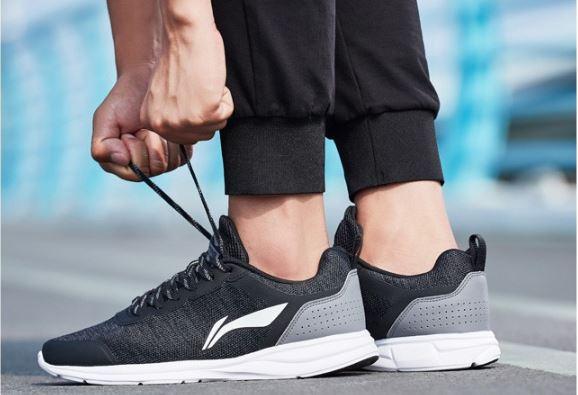 Giày thể thao Lining ARBM173  (sẵn hàng 1 số size lẻ)