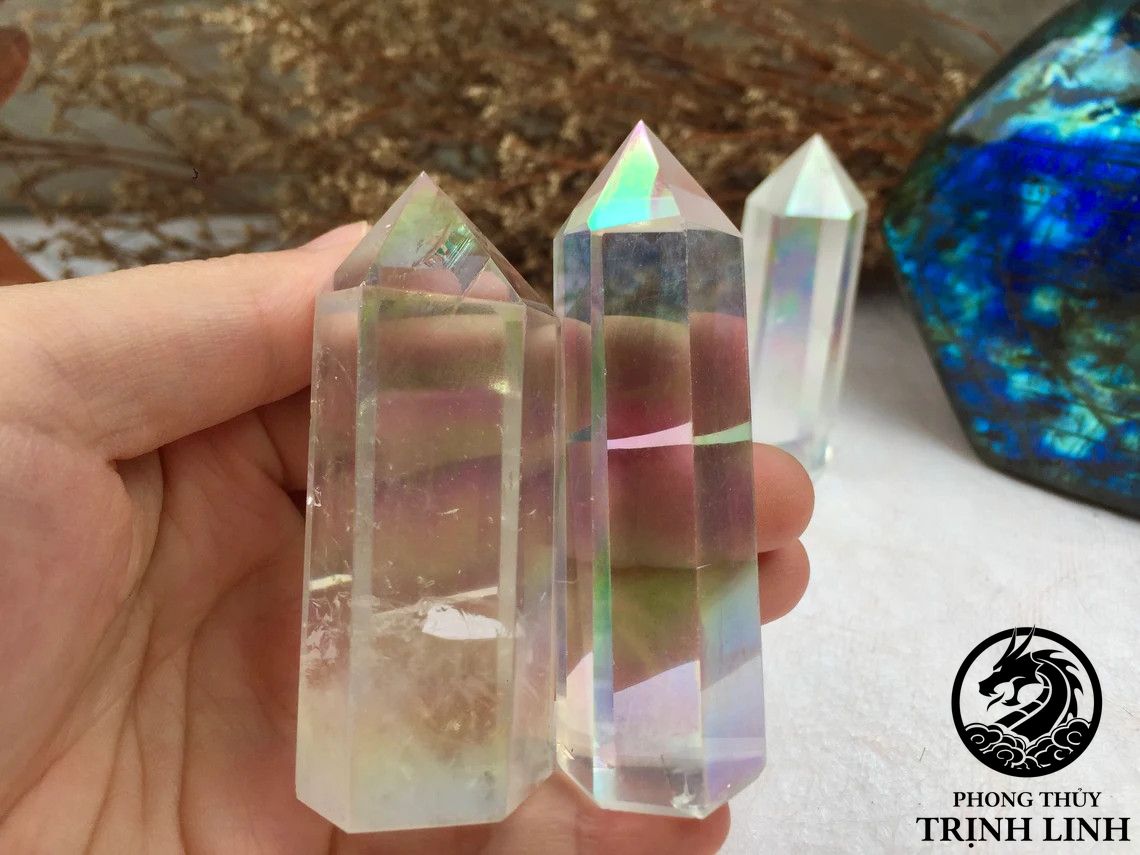 Trụ đá Aura trắng cầu vồng thanh tẩy dùng trong Tarot, reiki, thiền định,yoga cân bằng, phong thủy