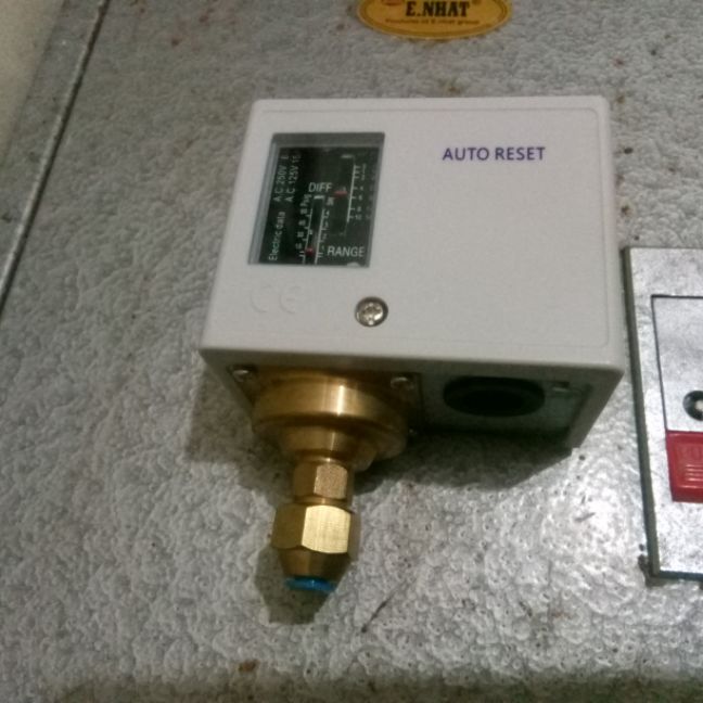 Công tắc áp suất Autosigma HS210