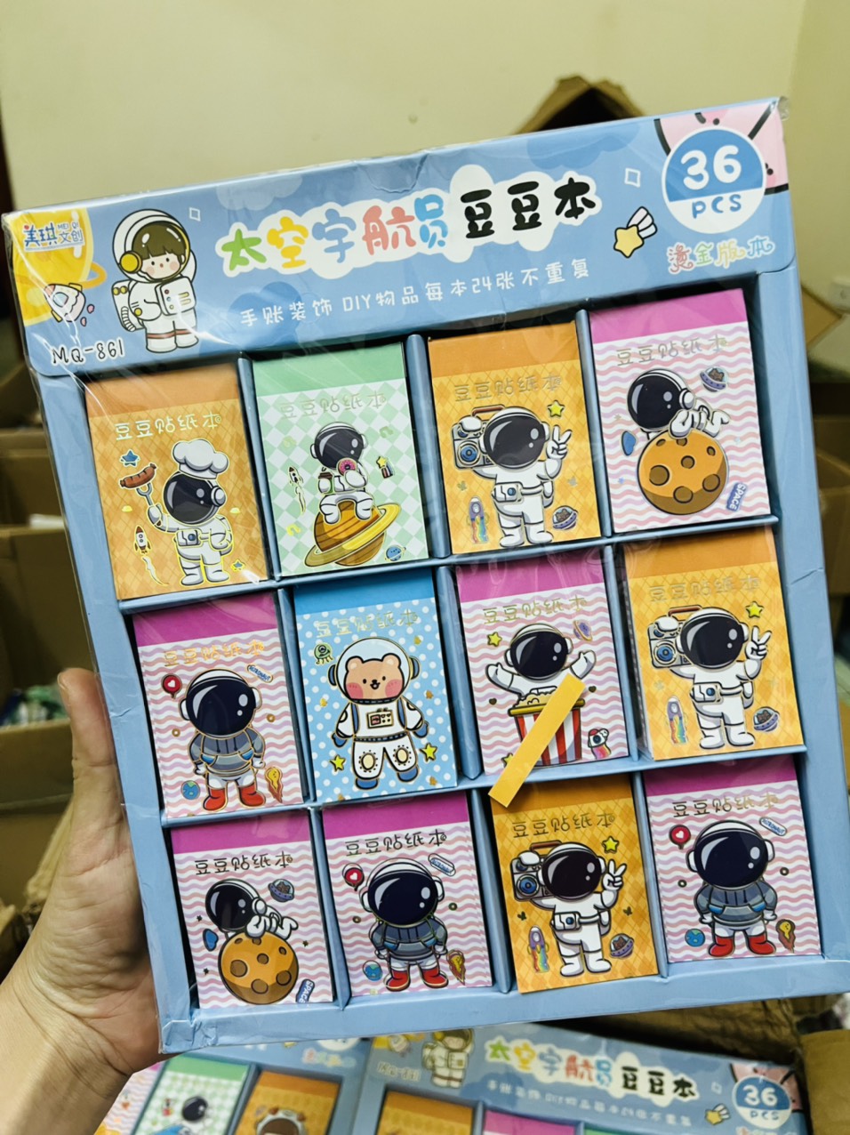 Sổ Sticker Mini Phi Hành Gia Siêu Cute Nhiều Hình