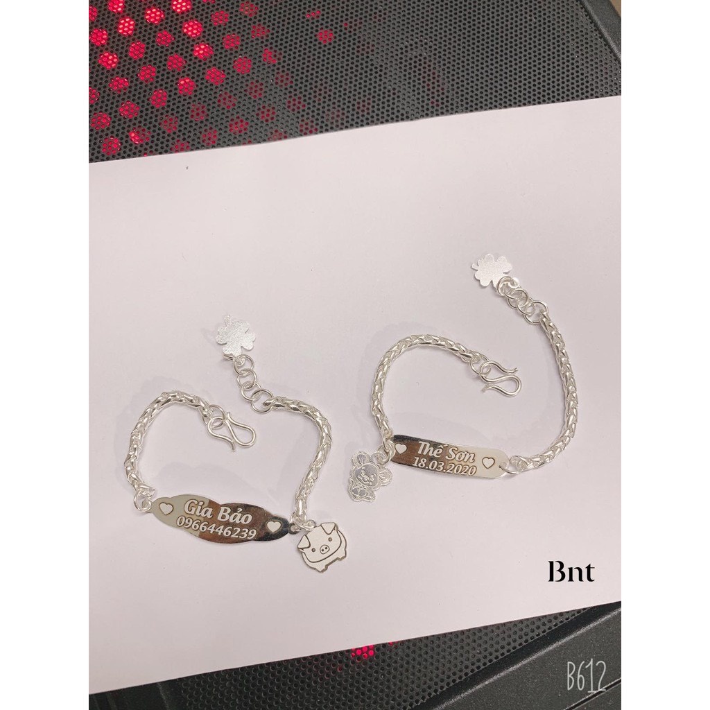 Lắc tay bé bạc ta khắc theo tên yêu cầu