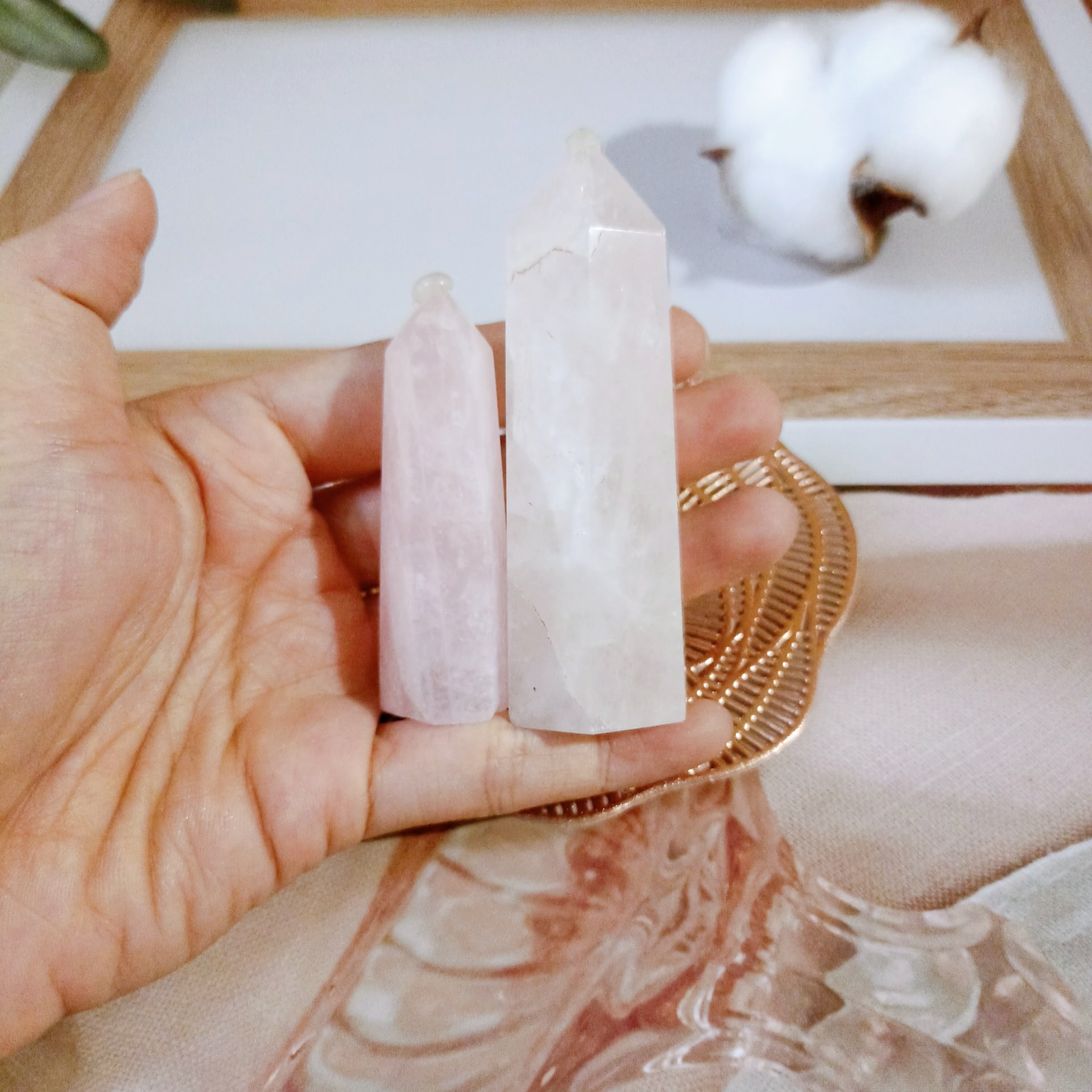 Trụ thạch anh hồng (Rose Quartz) đá thanh tẩy