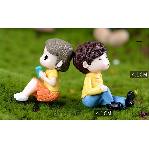 Cặp Đôi Bạn Trẻ Mô Hình Trang Trí