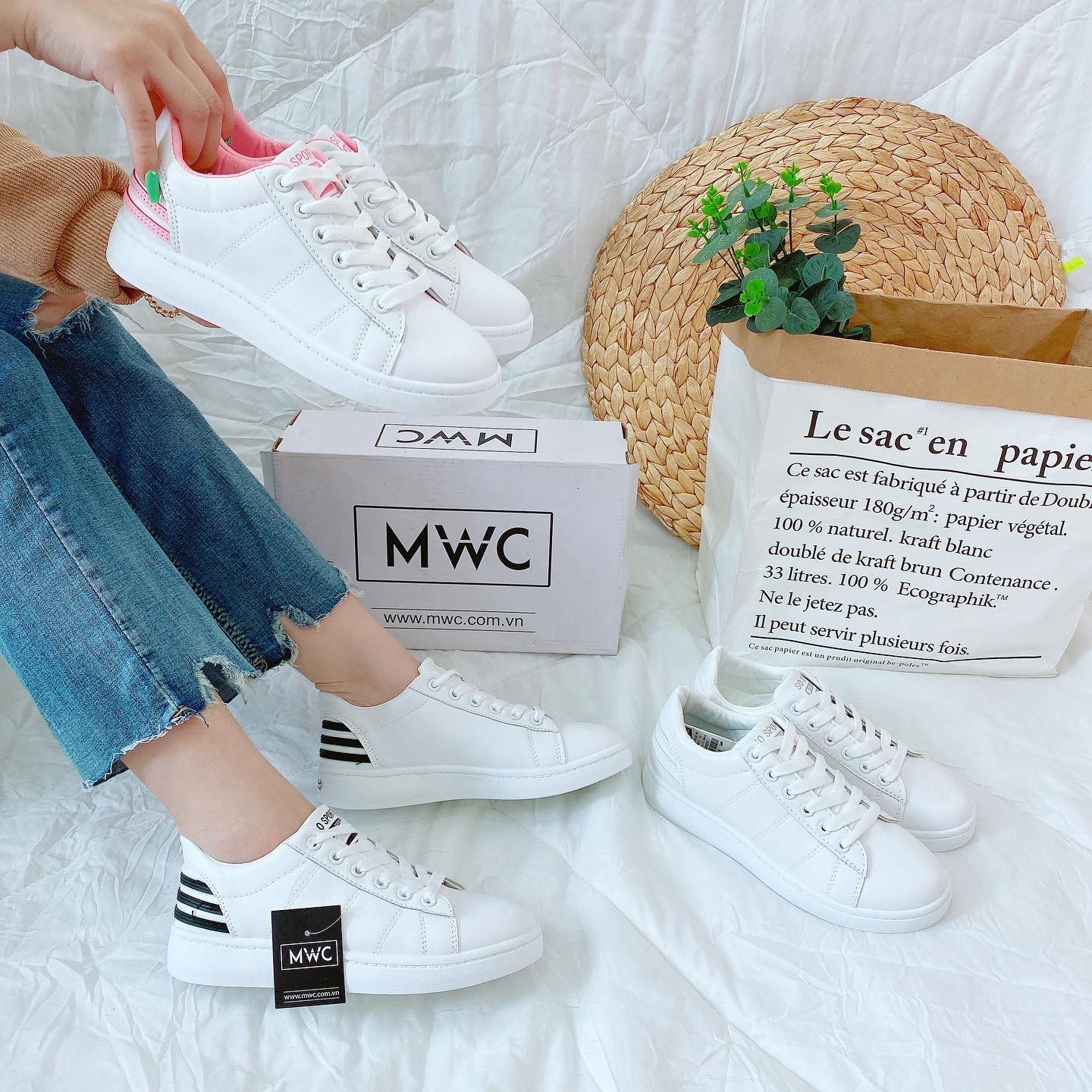 Giày thể thao nữ MWC NUTT- 0360