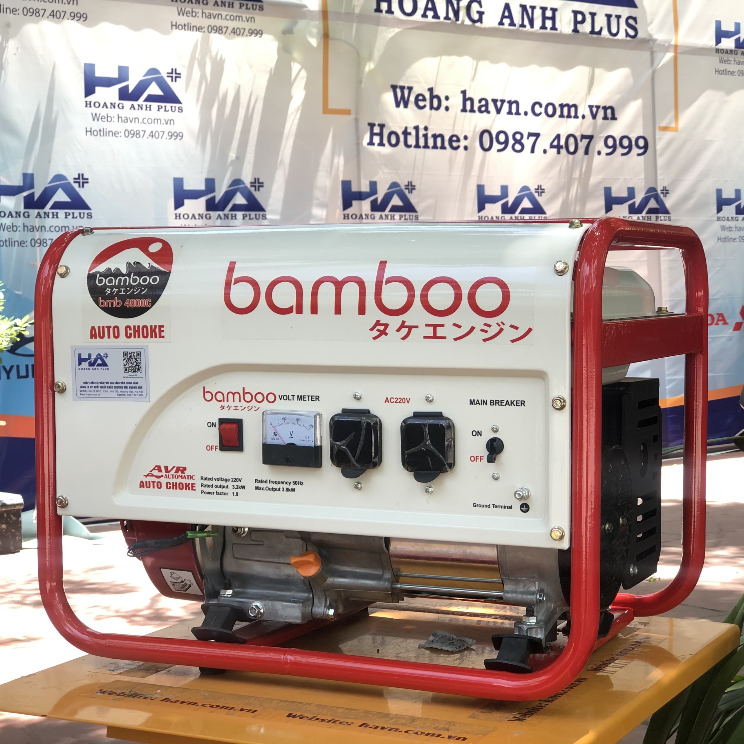 Máy Phát Điện Chạy Xăng 3.5kw Bamboo 4800C