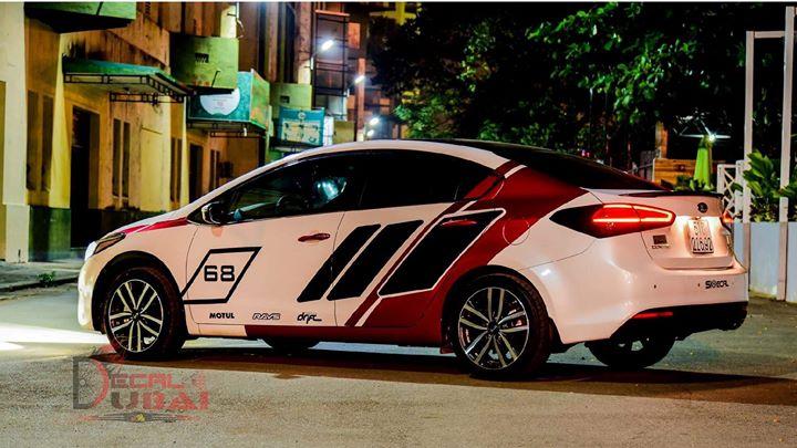Tem dán sườn sedan
