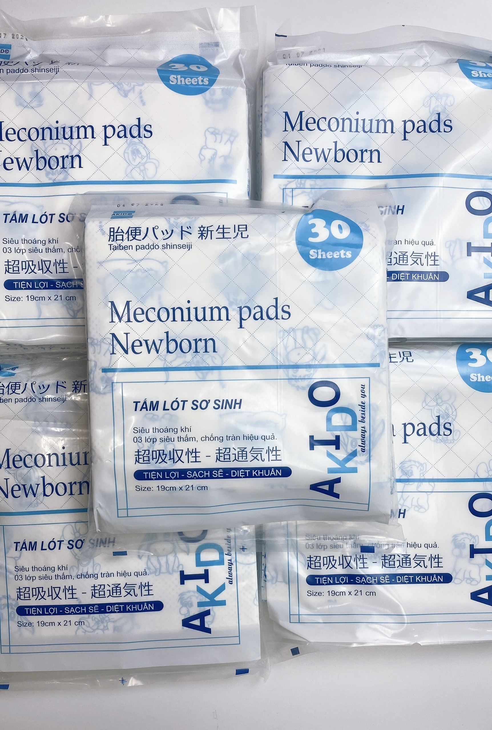 Combo 5 Bịch Lót Su Sơ Sinh Akido Gói 30 Miếng - An Toàn Tiện Lợi Siêu Tiết Kiệm Cho Mẹ Và Bé