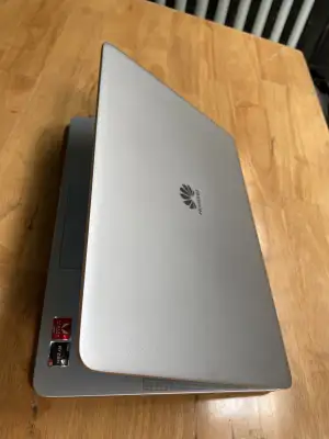 [HCM]Laptop Huawei MateBook 2018 Ryzen 5 8G 256G Radeon Vega 8 14in touch giá rẻ