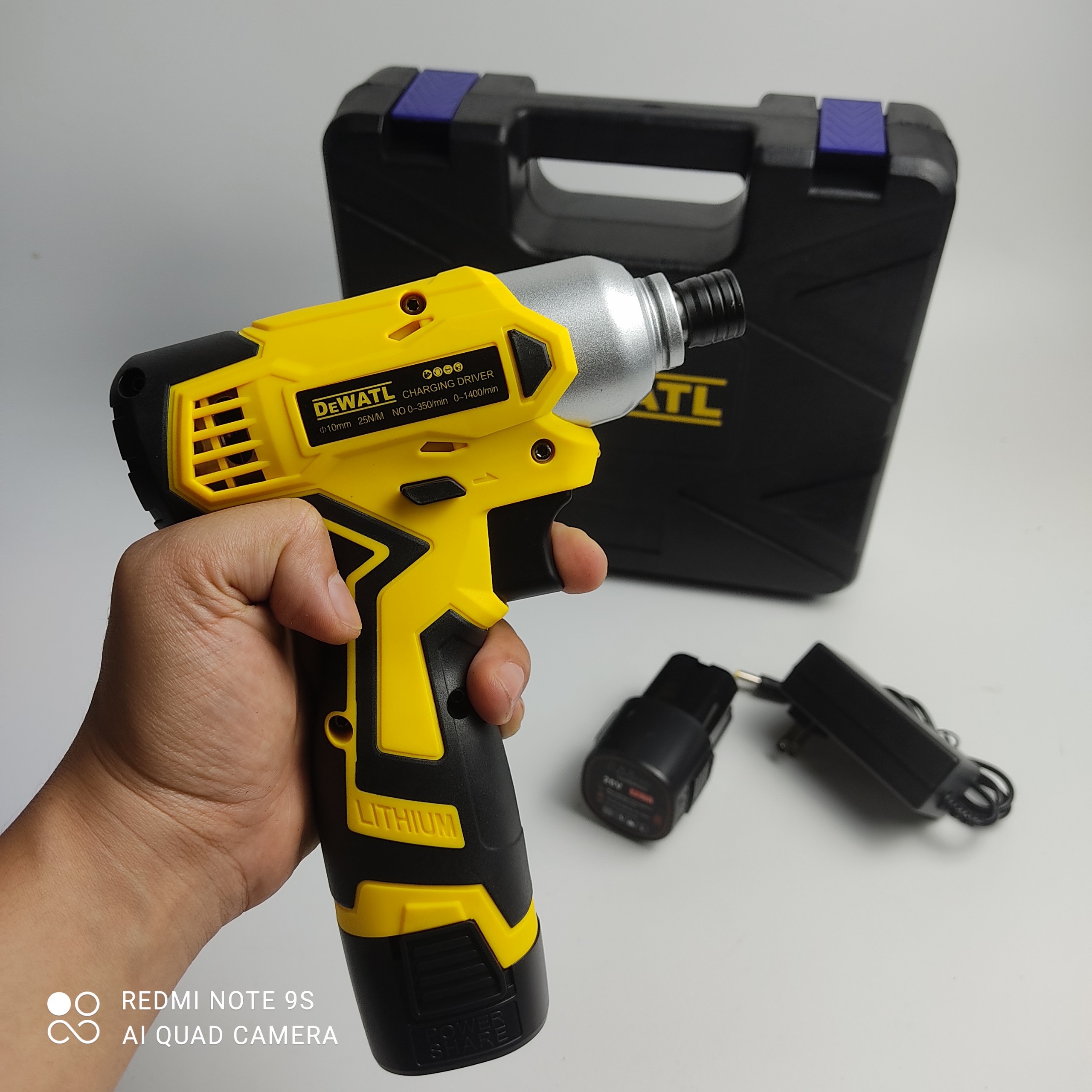 Máy Bắn Vít Chuyên Vít Dewalt 26V 2 Pin 4Cell