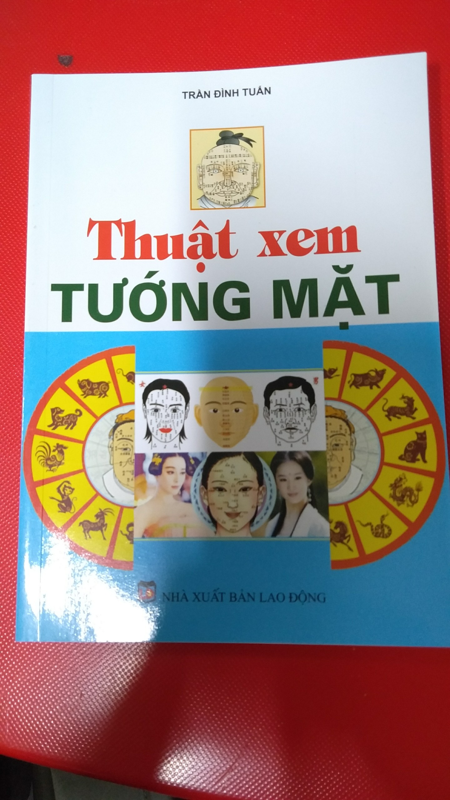 Sách - thuật xem tướng mặt