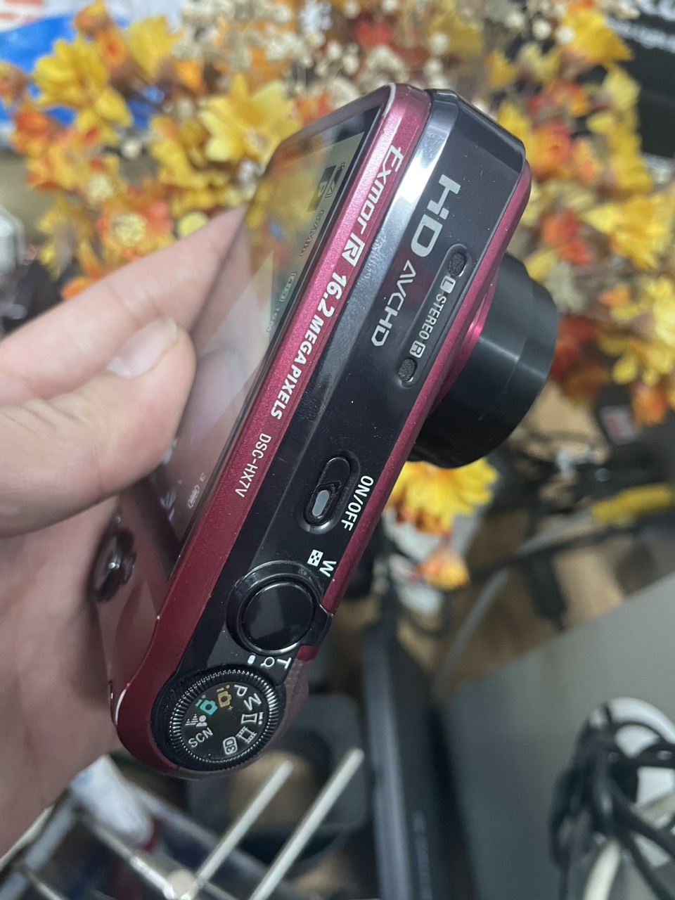 Máy ảnh Sony DSC HX7V có tiếng Việt