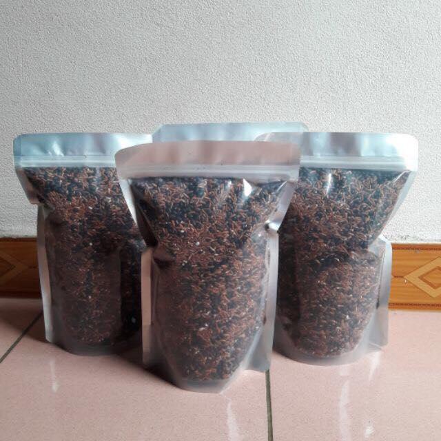 TRÀ  GẠO LỨC ĐẬU ĐEN XANH LÒNG - 1KG