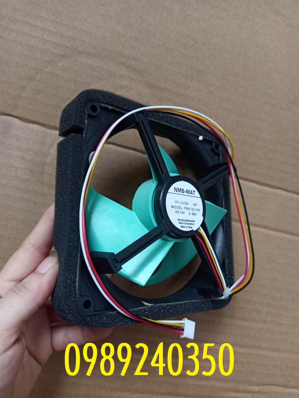 Quạt tủ lạnh DC 14V - 4 dây (hình vuông 12x12cm)