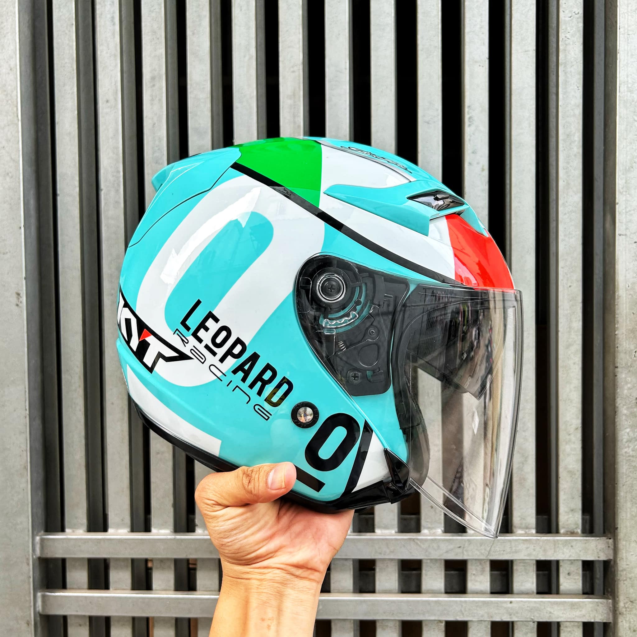 Kyt venom leopard helmet
