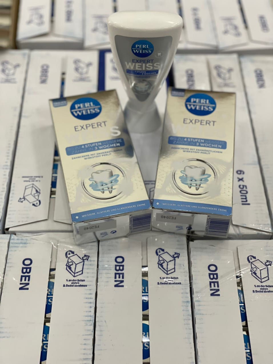 Kem Đánh Siêu Trắng Răng Perl Weiss Expert Weiss 50ml