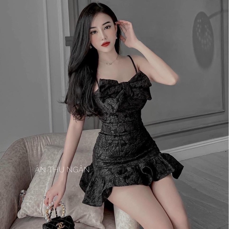 Đầm 2 dây nơ to đuôi cá chất vải gấm