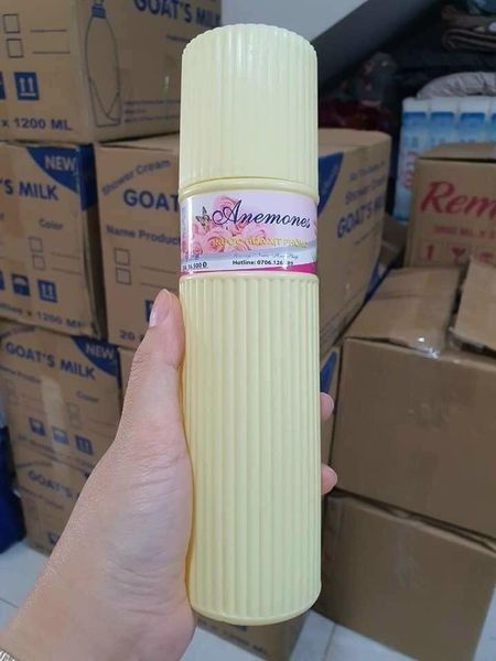 nước hoa xịt phòng