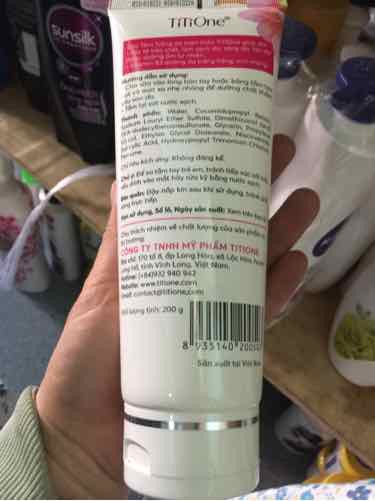 SỮA TẮM TRẮNG DA TITIONE 200ML