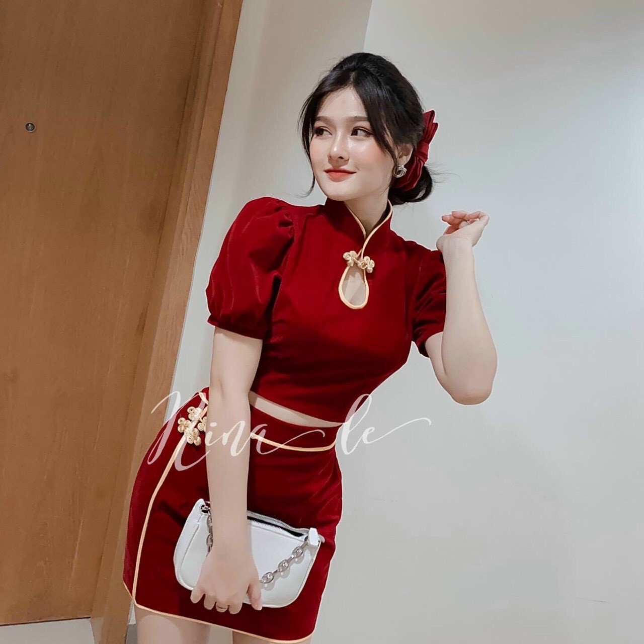 [HCM]Set Bộ Chơi Xuân Áo Body Cổ Tàu Phối Chân Váy Ngắn Chạy Viền Gợi Cảm Khoe Dáng.Qc