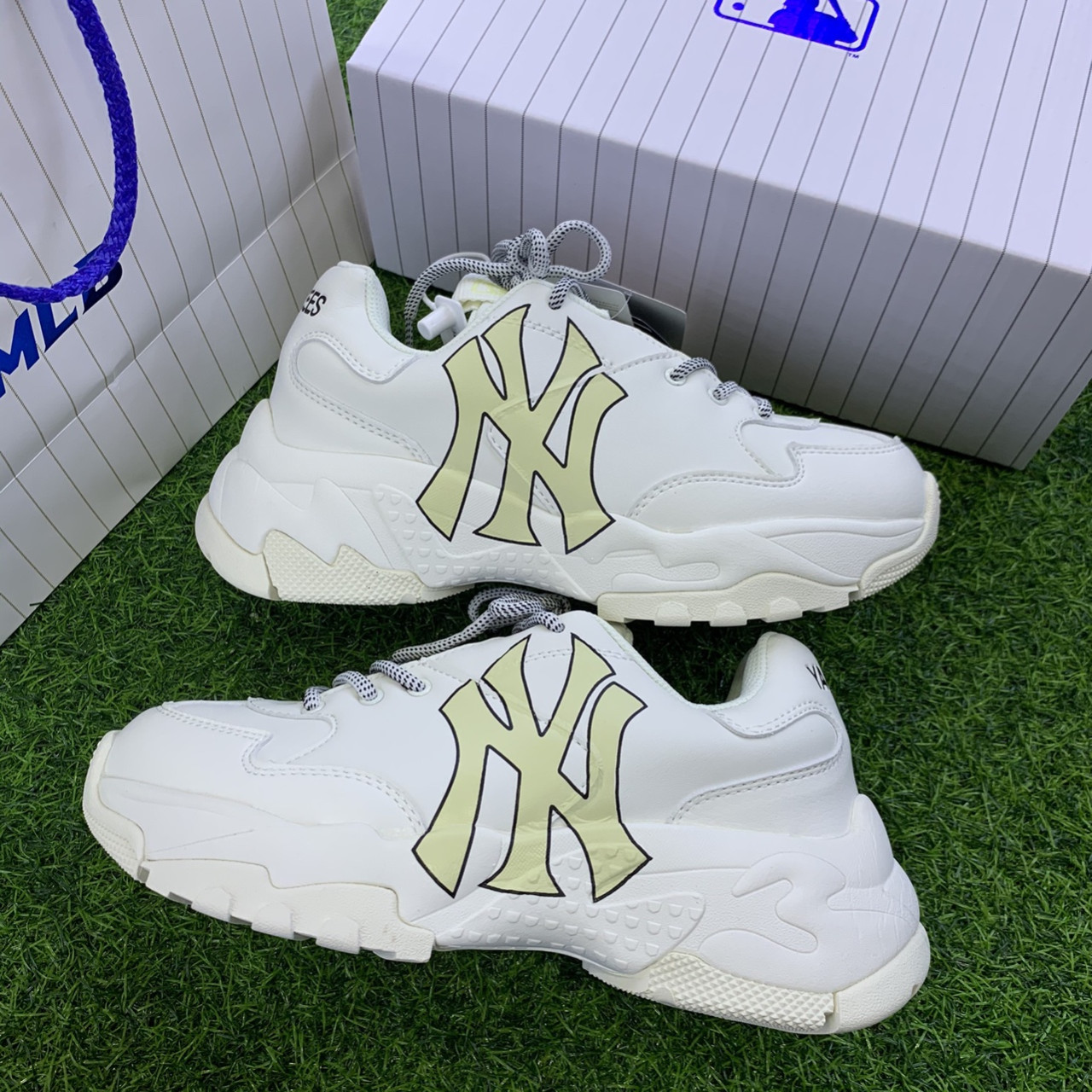 [Ảnh thật] giầy thể thao MLb NY trắng thời trang nữ