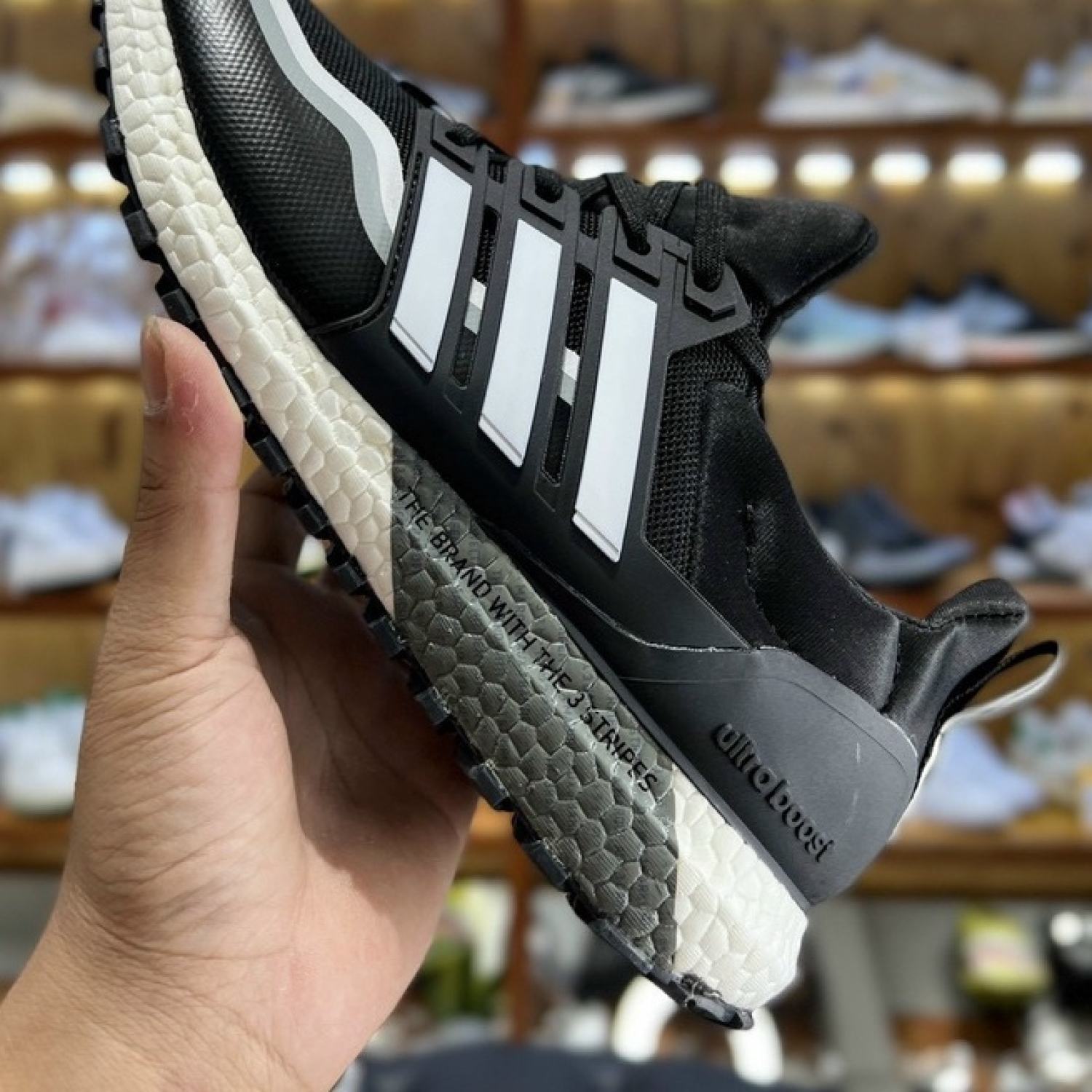 Giày thể thao sneaker EQ 21 đen trắng mới