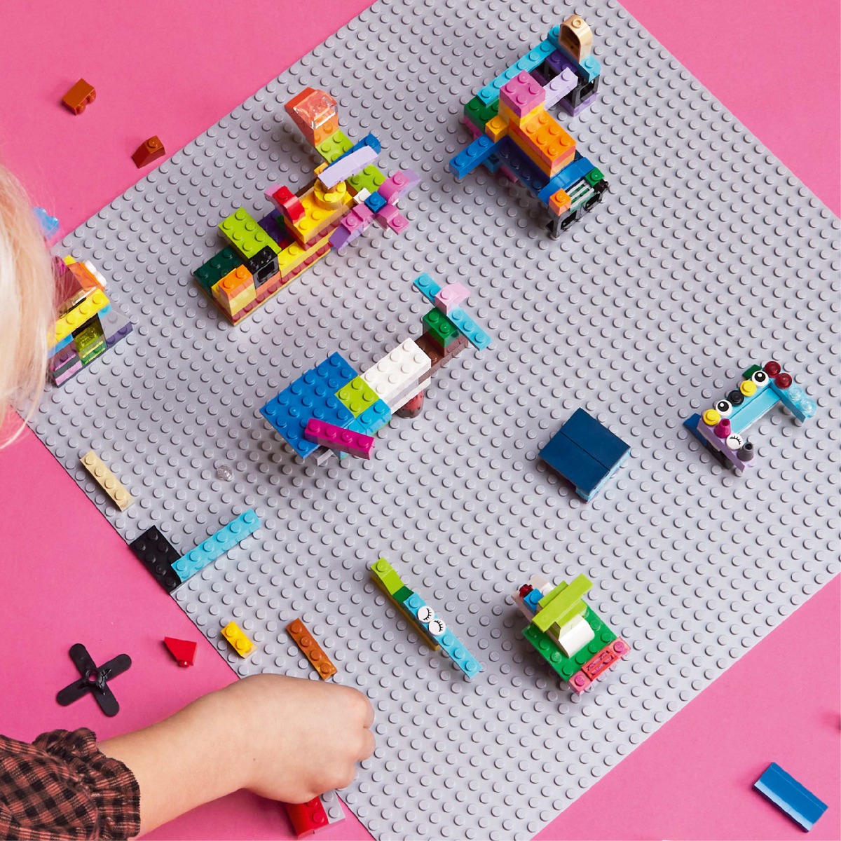 Đồ Chơi Lắp Ráp Đế Lắp Ráp Màu Xám LEGO CLASSIC 11024 (1 chi tiết)