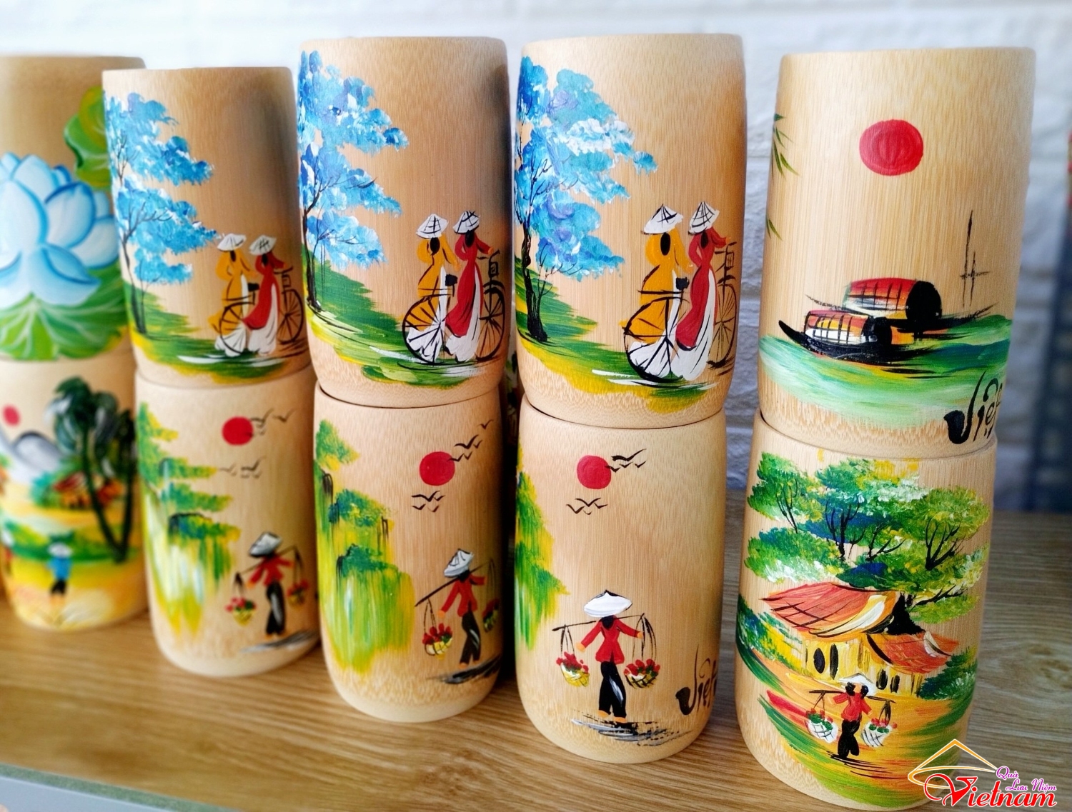 Ly tre vẽ Việt Nam (cao 12cm)