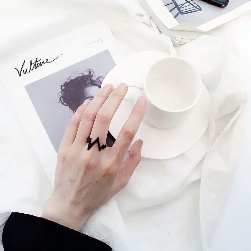 Nhẫn nhịp tim cá tính V50
