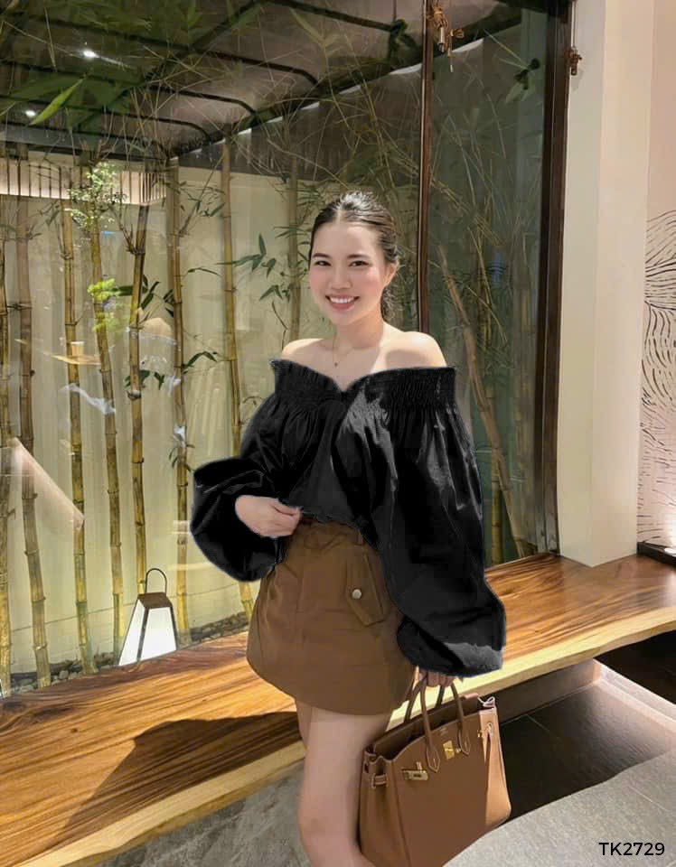 Áo cổ V nhún thun form rộng oversize