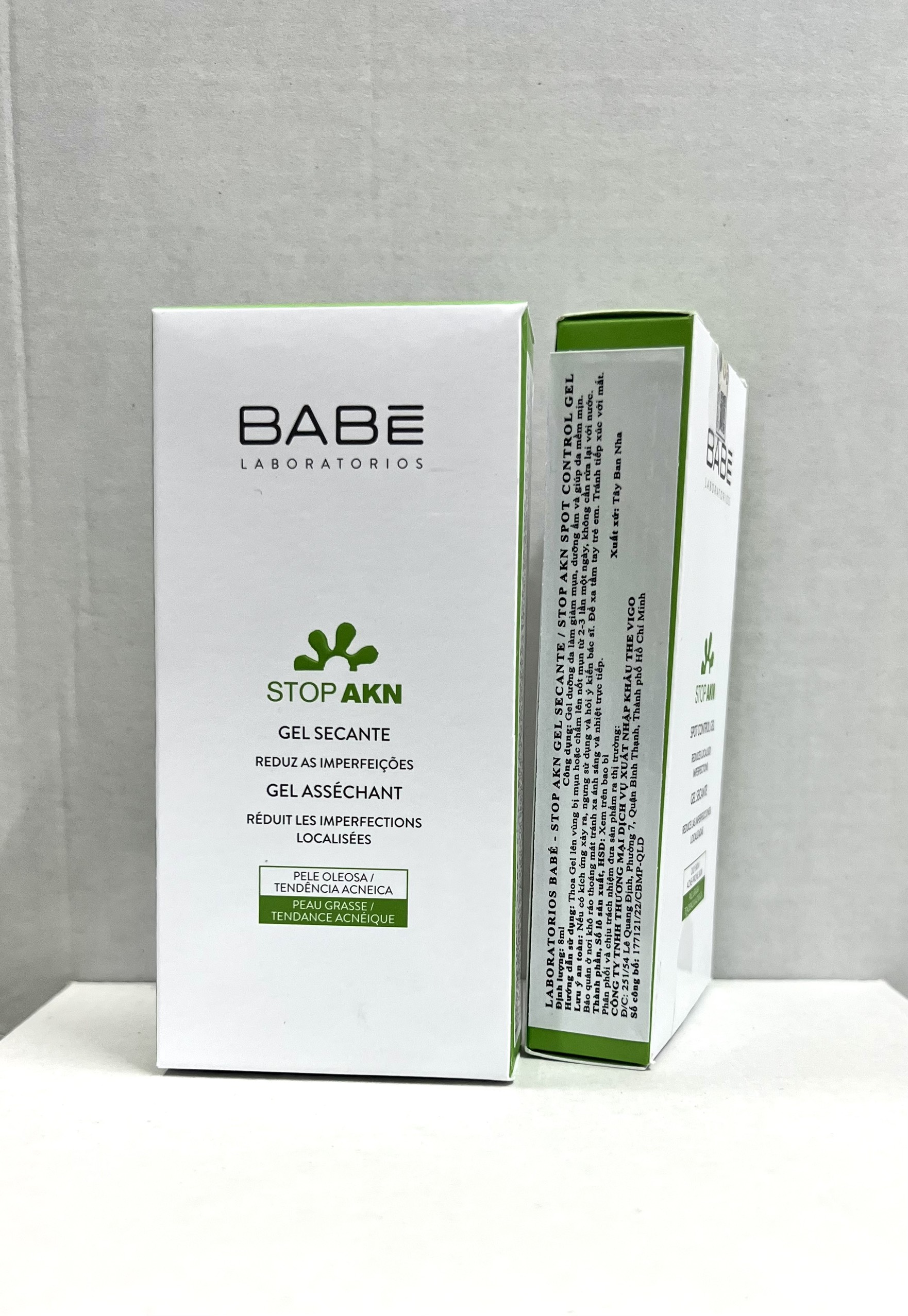Gel chấm mụn BABÉ STOP AKN Spot Control Gel 8ml