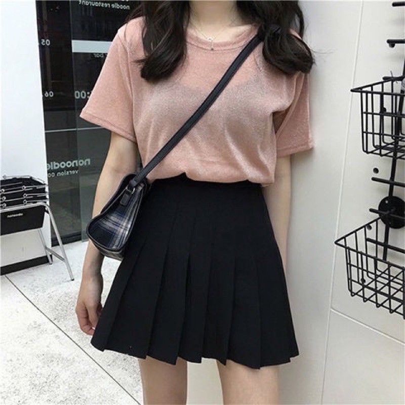 Chân váy xếp ly dáng ngắn cạp cao có quần