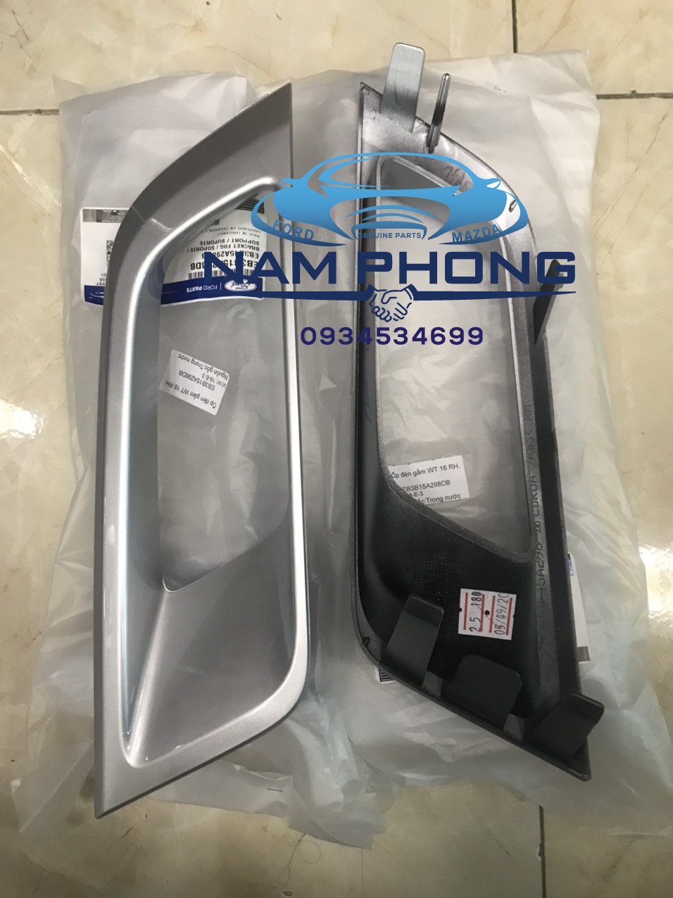 Ốp đèn gầm ranger wildtrak 16 eb3b15a299db- eb3b15a298db