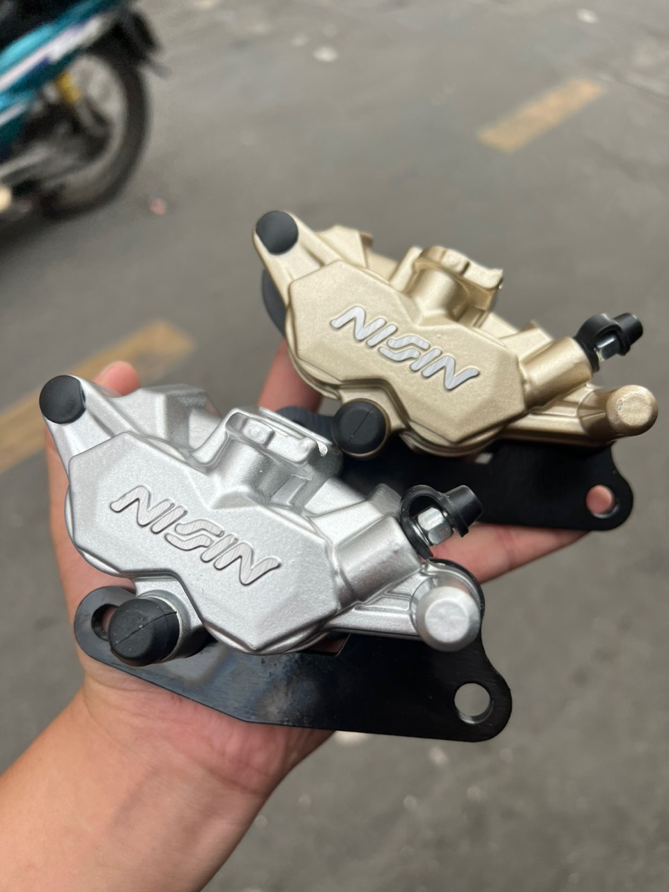 Heo dầu Nissin Thái 2piston A100 gắn xe máy