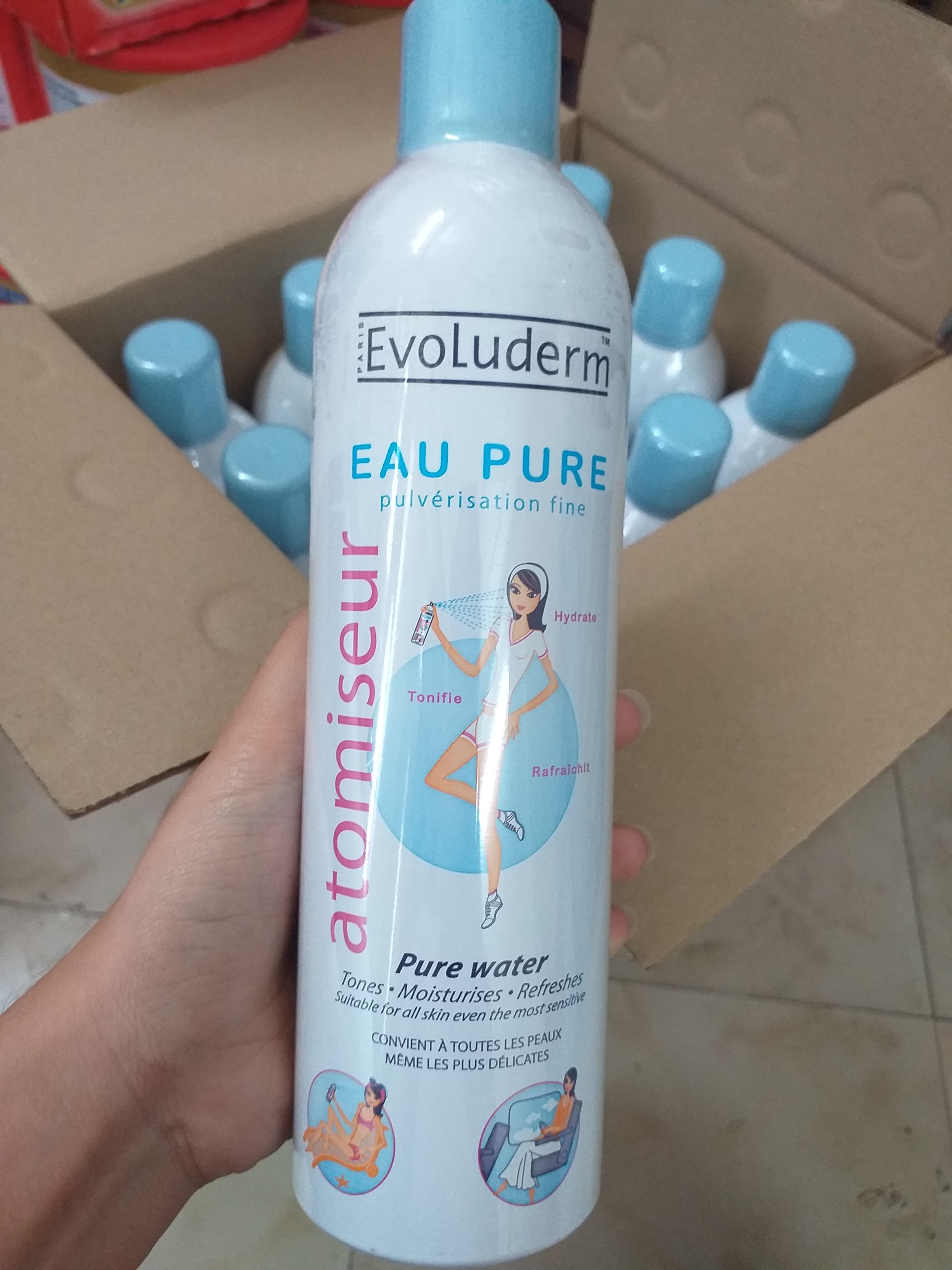 CHAI XỊT KHOÁNG EVOLUDERM 400ML