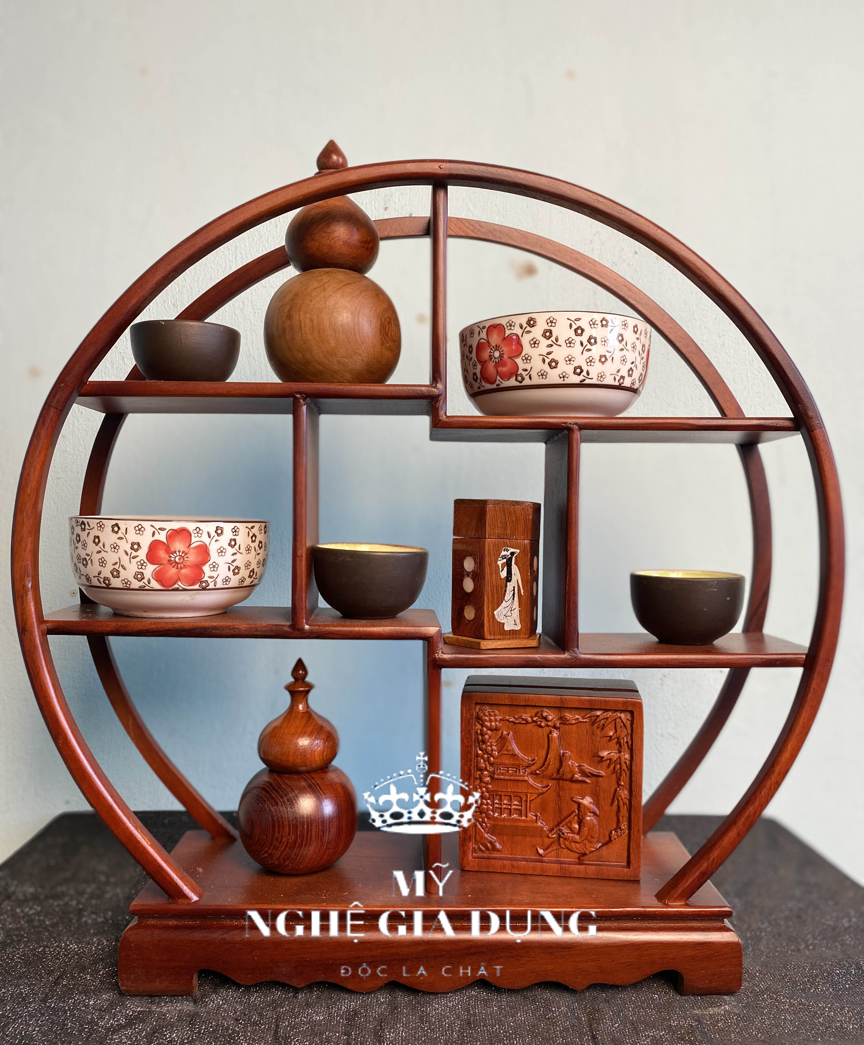 Kệ mini tròn gia dụng gỗ gõ cỡ khủng-kệ bày đồ gỗ cao 42 ngang 40 sâu 12