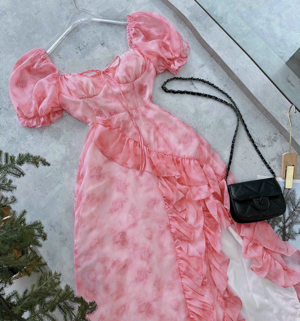 Đầm nữ thời trang mặc đi chơi chất voan hoa tay ngắn khoét cổ cúp ngực có mút váy maxi chéo tà xẻ đùi phong cách